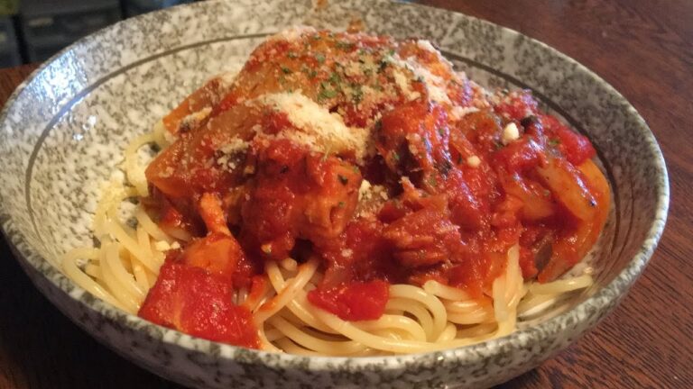 「さば缶トマトパスタ」