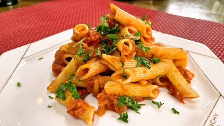 ツナのトマトソースペンネ～クリスマス2022～【人気料理研究家が教える簡単レシピ】