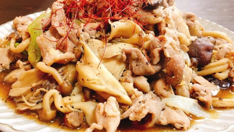 ご飯とお酒がすすむすすむ♪『豚小間とたっぷりきのこのオイスターソース炒め』