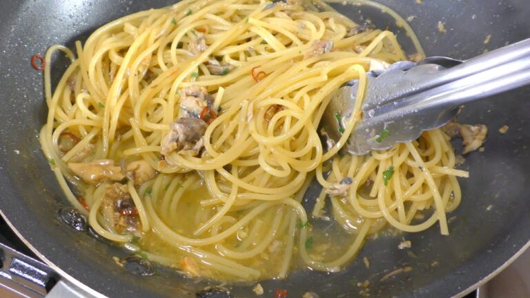 【ペペロンチーノ】サバ缶を使った最高に美味しいパスタの作り方