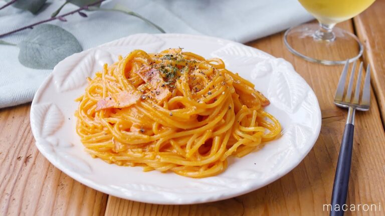 【濃厚トマトカルボナーラ】レンジで簡単！包丁不要♪パパッとランチに｜macaroni（マカロニ）