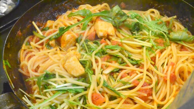 パスタのレシピ：水菜とチキンのトマトクリームパスタ　　How to make tomato pasta with chicken and potherb mustards