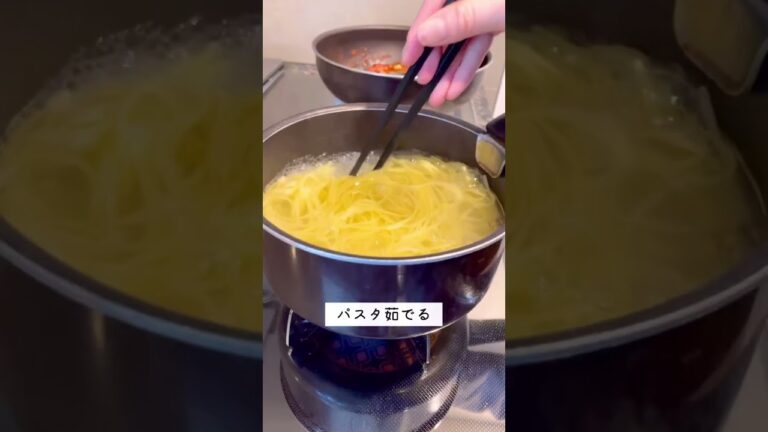 一瞬でなくなった！トマトとベーコンのほうれん草のパスタ　#簡単料理 #パスタ