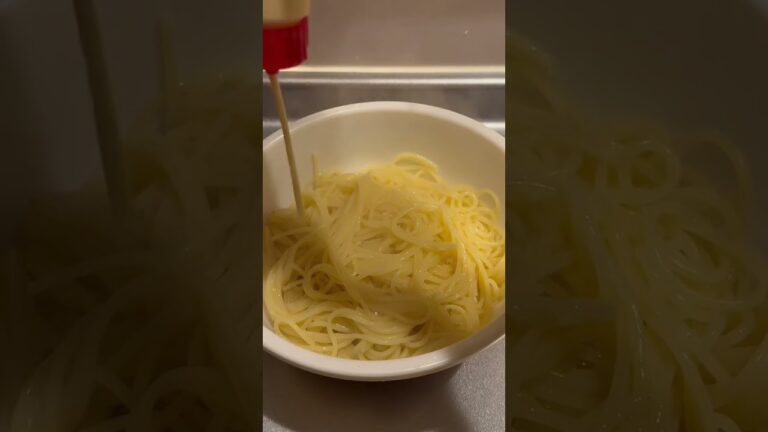 【飯テロ】麺しかない時に作るパスタ【貧乏飯】　Pasta to make when you only have noodles