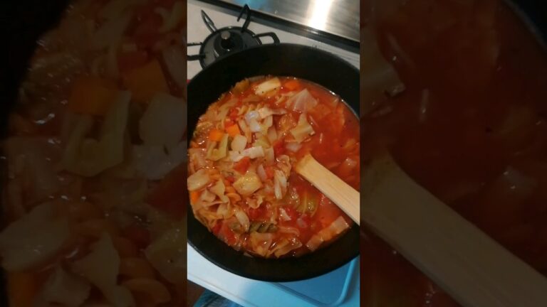マカロニ入りミネストローネ🍅具沢山で食べごたえあるスープパスタです。いろいろな方のレシピを参考にしました。