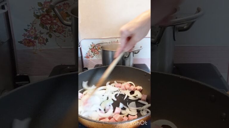 ♯コスト♯厚切りベーコンとほうれん草の♯海老クリームパスタ