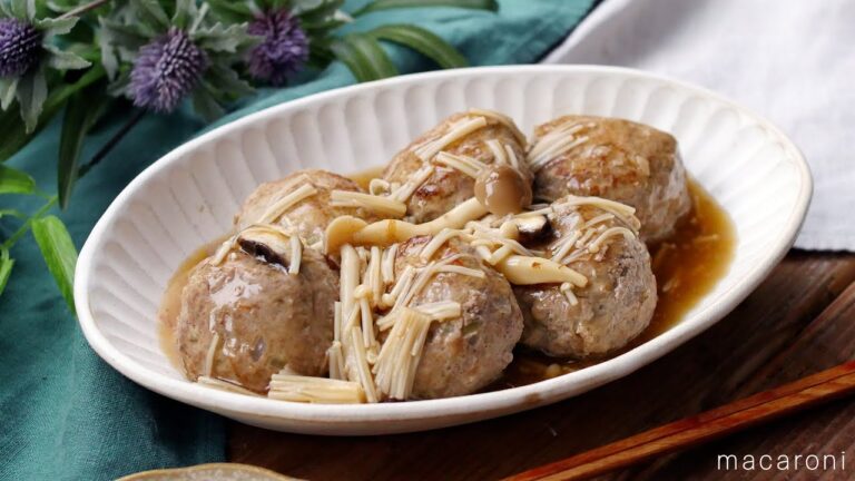 【和風煮込みハンバーグ】ふっくらジューシー！和風だしでやさしい味わい♪｜macaroni（マカロニ）