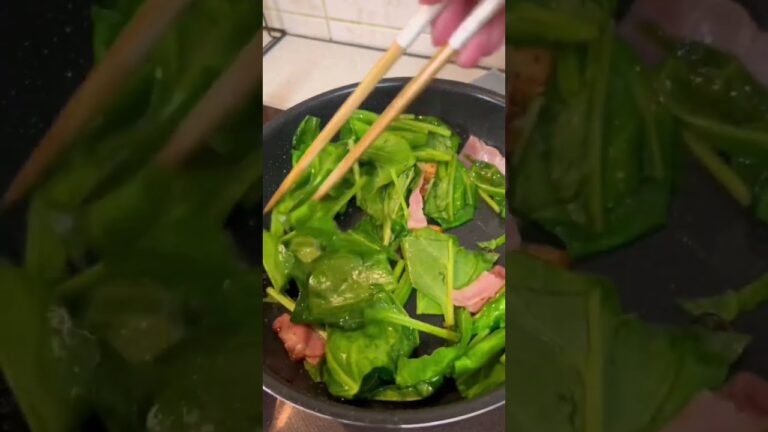 【簡単レシピ】ほうれん草とベーコンパスタ