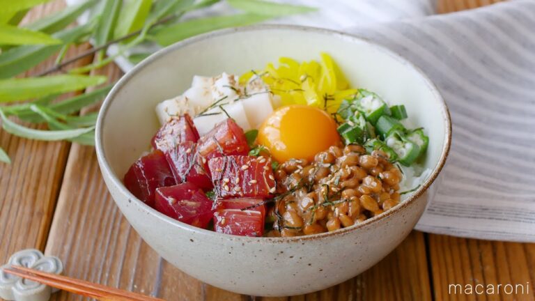 【ばくだん丼】のせるだけで簡単！ネバネバ食材とまぐろの相性抜群♪｜macaroni（マカロニ）