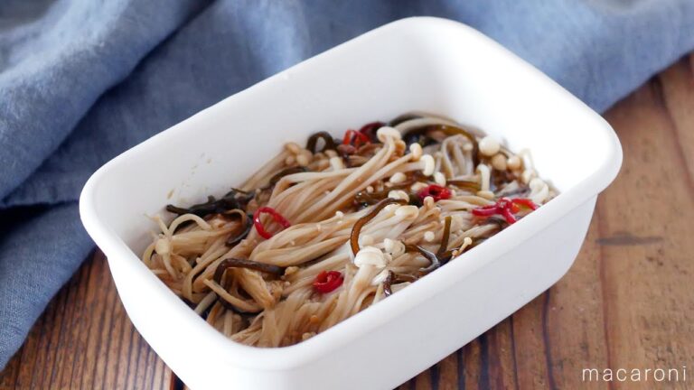 【漬けえのき】ごはんのお供に♪漬け込むだけの簡単レシピ！｜macaroni（マカロニ）