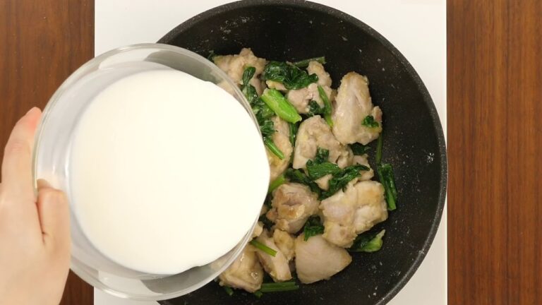 小松菜と鶏むね肉のクリーム煮