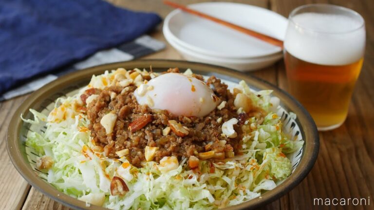 【シャキシャキ白菜のそぼろがけ】白菜大量消費レシピ！生でたくさん食べられる♪｜macaroni（マカロニ）