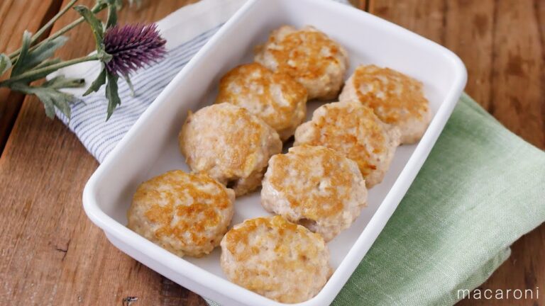【チキンハンバーグ】作り置きレシピ！鶏ひき肉と豆腐でふんわりハンバーグ♪｜macaroni（マカロニ）