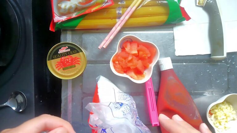 （11）カニ缶を使ったパスタを作りました