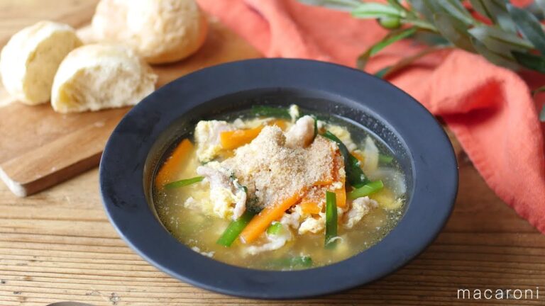 【365日のパンとスープ】豚バラ肉と卵のピリ辛韓国風スープ