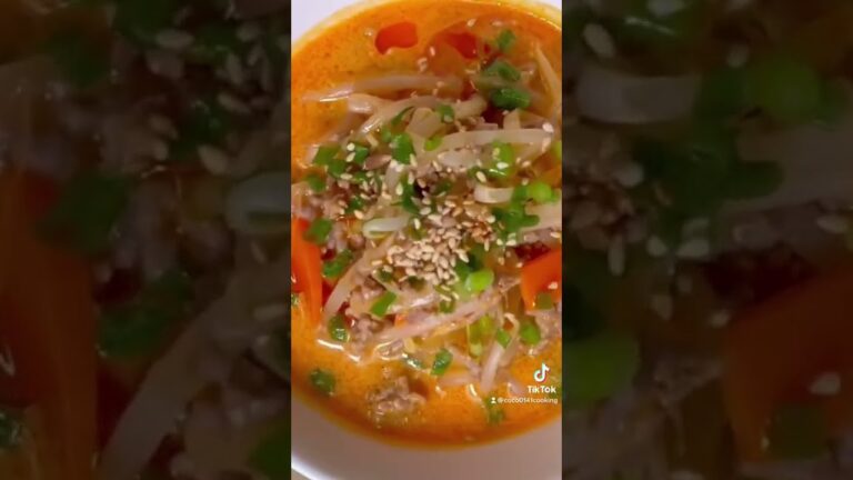 【栄養満点ダイエットレシピ】韓国風坦々スープ【野菜たっぷり】