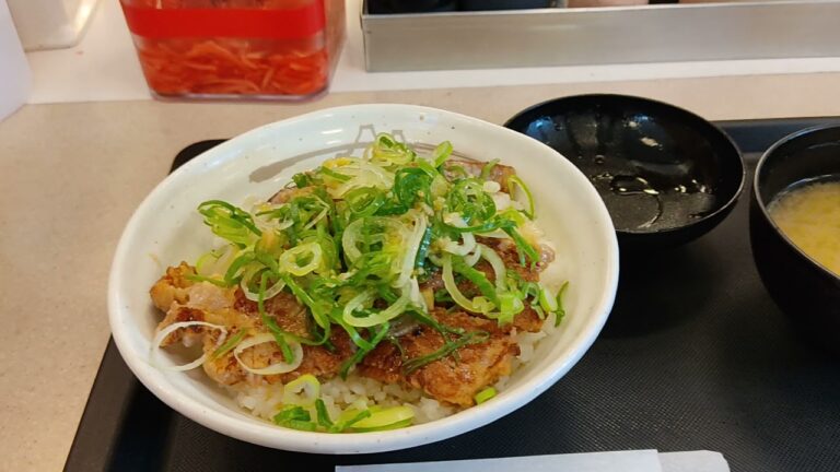 松屋　厚切りネギ塩豚焼肉丼