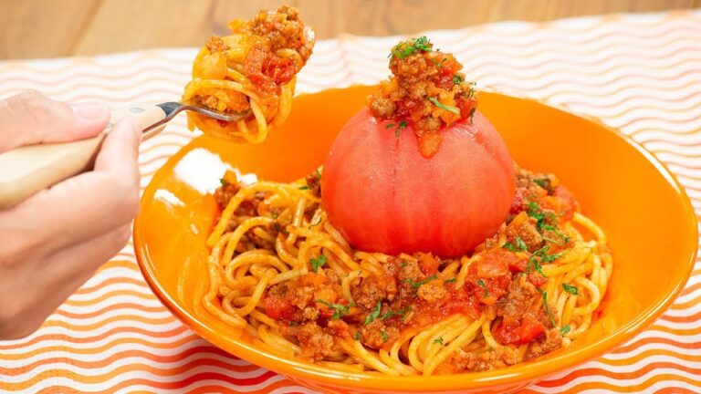 まるまるトマトのミートソースパスタ