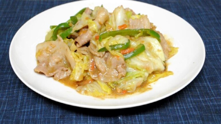 簡単！キャベツ・ピーマン・豚肉のごま味噌炒め
