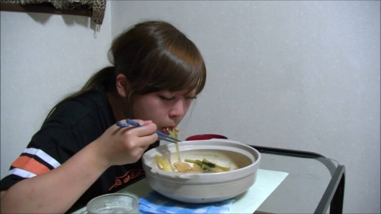 【温まる】豚肉と野菜の味噌鍋【野菜たっぷり】