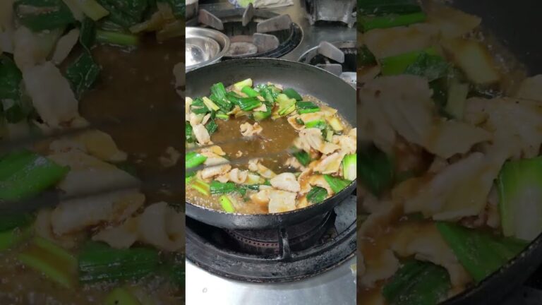 プロが炒める【葉玉ねぎと豚肉の炒め物】は○○を覚えたら簡単に作れる☆