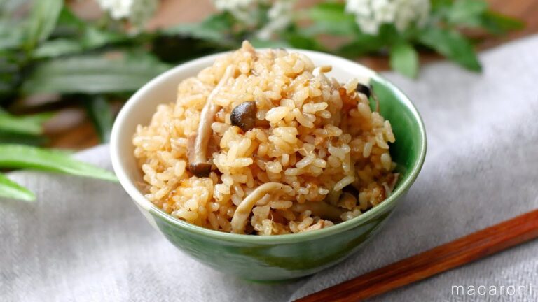 【ツナときのこの味噌炊き込みごはん】ツナときのこを味噌だれで炊き込むごはん！簡単激ウマ！♪｜macaroni（マカロニ）
