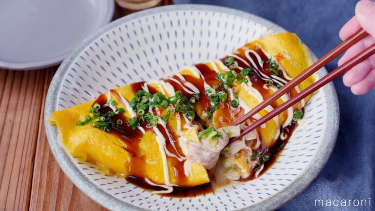 【白菜のとんぺい焼き】豚こまで作る♪炒めて包むだけの簡単おかず！｜macaroni（マカロニ）