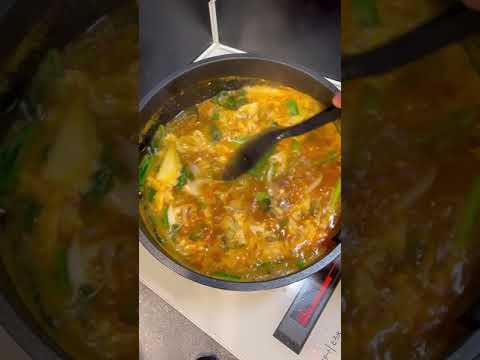 これ食って10kg痩せた。とりあえずこれ作って食っとけ。ピリ辛ユッケジャンスープ