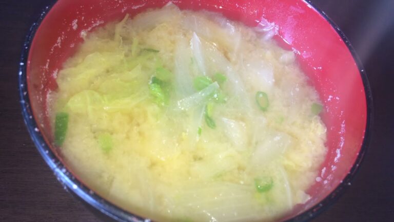 白菜と玉ねぎの味噌汁の作り方！！