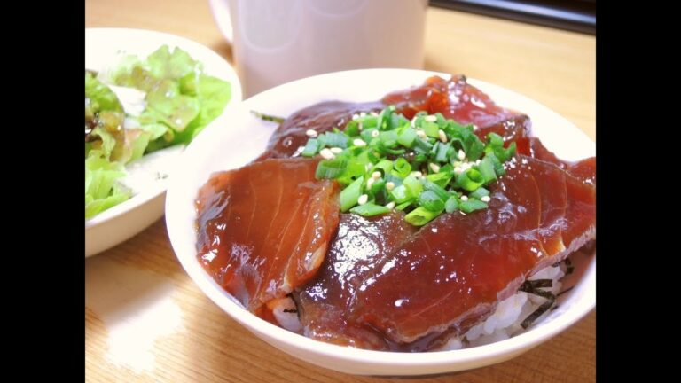 【今日の】マグロの漬け丼【昼食】