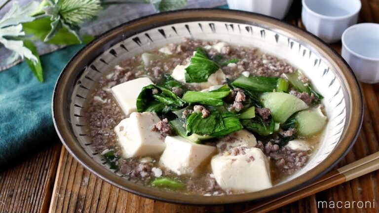 【チンゲン菜と豆腐のうま塩そぼろあんかけ】15分で簡単おかず！おつまみにもごはんのお供にも♪｜macaroni（マカロニ）