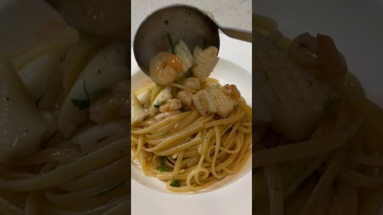 【魚介の旨み最高】冷凍シーフードのペペロンチーノ
