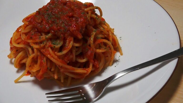 【トマト缶で】プロ級トマトパスタの作り方＜簡単レシピ＞｟Spaghetti à la sauce tomate / Spaghetti with tomato sauce｠