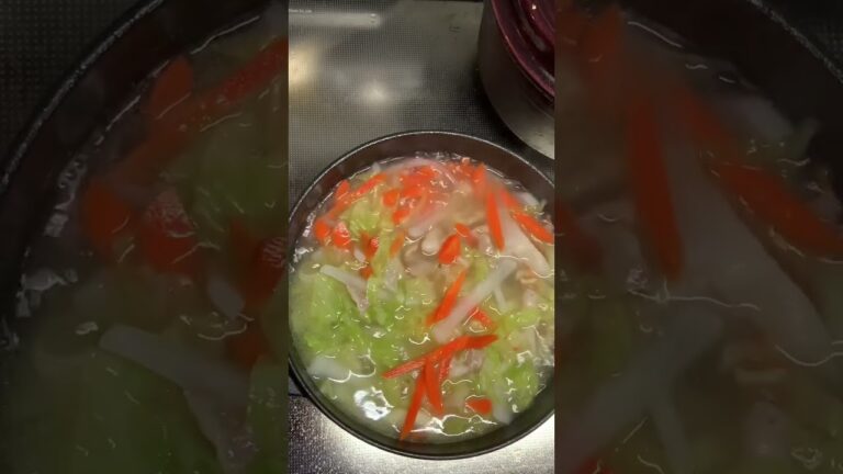 今日の朝スープ「豚肉と野菜の白ごまスープ」