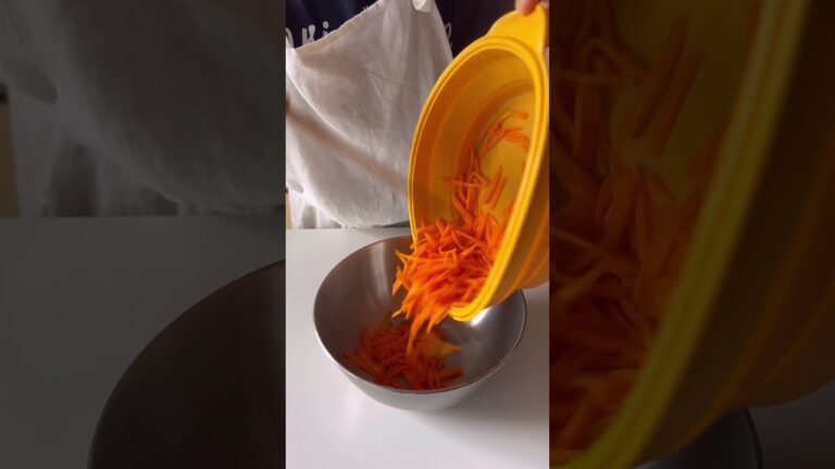 真夏のにんじんデリ風サラダ🦭🥕 #簡単レシピ #栄養士 #料理動画 #料理 #腸活 #腸活ダイエット #腸活レシピ #おつまみ #おつまみレシピ #レシピ動画 #にんじん #常備菜
