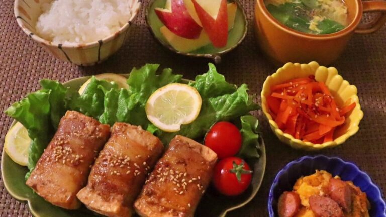 【料理】豆腐の肉巻き、人参のナムル、ソーセージと卵のオイスター炒め、青梗菜と卵の中華スープ