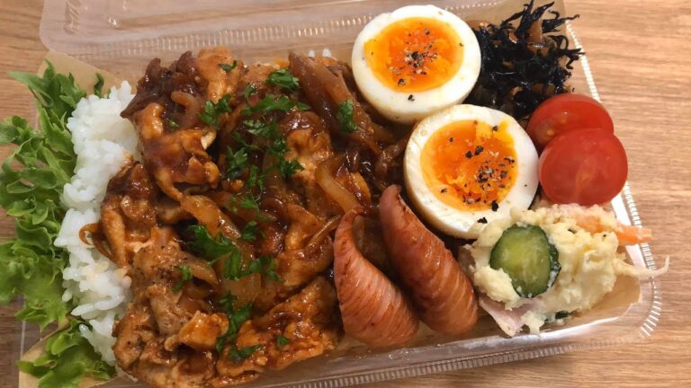 【ポークチャップ】お弁当作り｜ゆでたまご・ウインナー・ポテトサラダ・ひじき煮［作り置きおかずを使って］