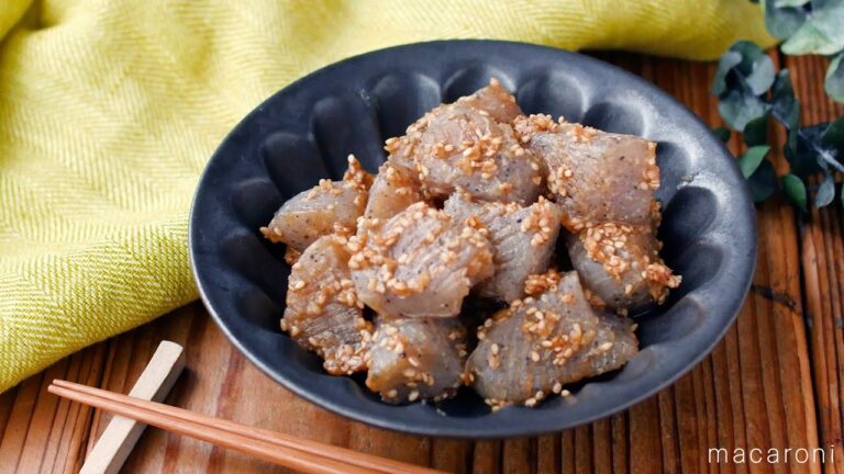 【こんにゃくのごまみそ炒め】お弁当や夕飯おかずに！パパッと作れる簡単副菜♪｜macaroni（マカロニ）