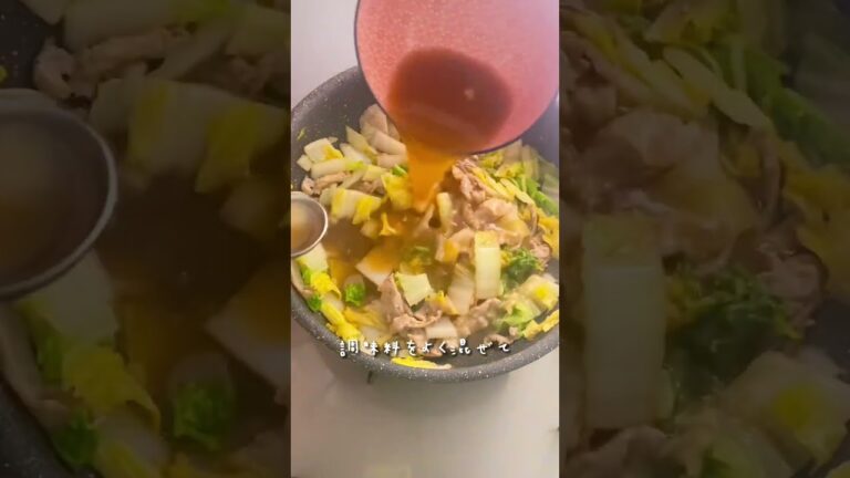 【豚こま肉でコスパ最強♡】あったか餡かけの白菜豚丼