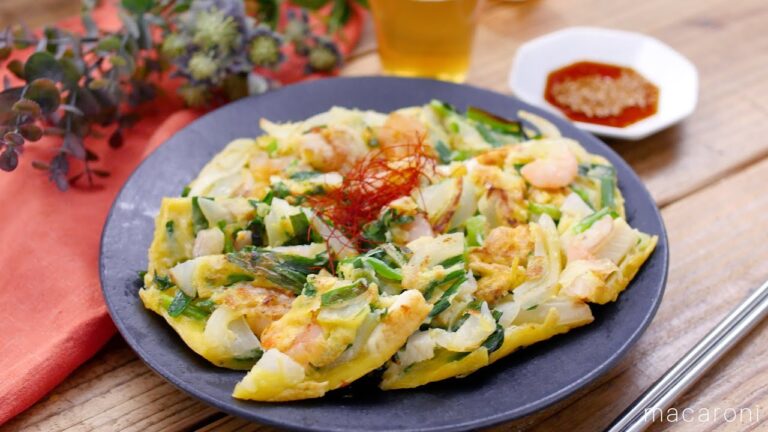 【海鮮チヂミ】シーフードミックスで手軽に！混ぜて焼くだけでできるので簡単！♪｜macaroni（マカロニ）