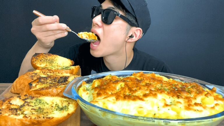 ASMR かぼちゃグラタンとガーリックパンを食べる飯テロ動画[Mukbang/Eating Sounds]モッパン