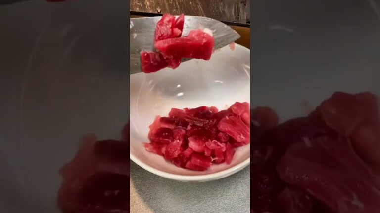 お店みたいなマグロユッケ🐟#shorts