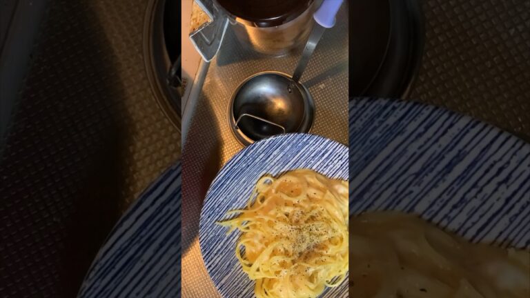 ピザチーズと卵で濃厚カルボナーラ　#簡単レシピ  #簡単料理