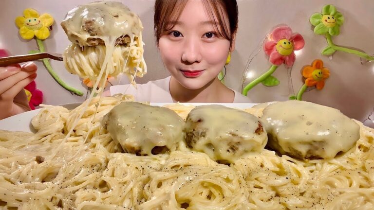 ASMR Cream Cheese Pasta with Salisbury Steak【Mukbang/ Eating Sounds】【English subtitles】
