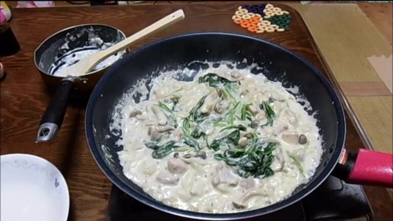 ご飯に合う！鶏肉とほうれん草のクリーム煮　作り方