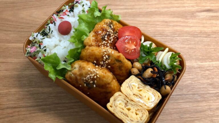 【お弁当作り】しそつくねのポン酢照り焼き・くるくるしそチーズちくわ・だし巻き玉子・ひじきと大豆の煮物［旦那弁当］