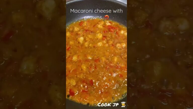 Macaroni cheese with prawns 🦐     チーズエビマカロニグラタン🤤🤤🤤👨‍🍳