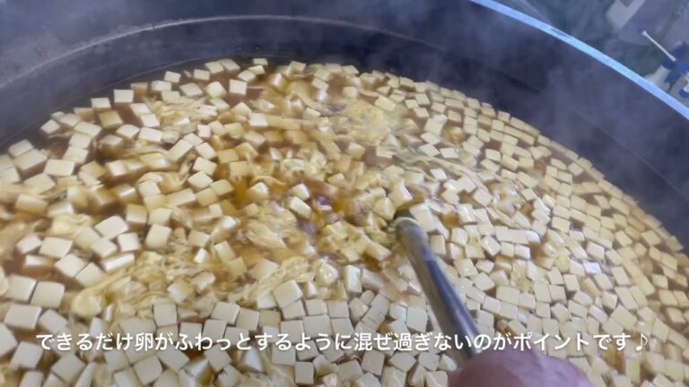給食調理(かきたま汁)