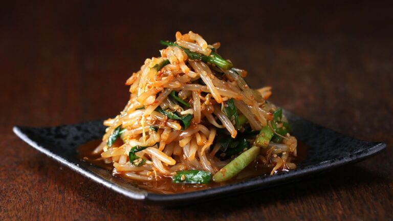 簡単やみつき！もやしとニラのピリ辛ナムル