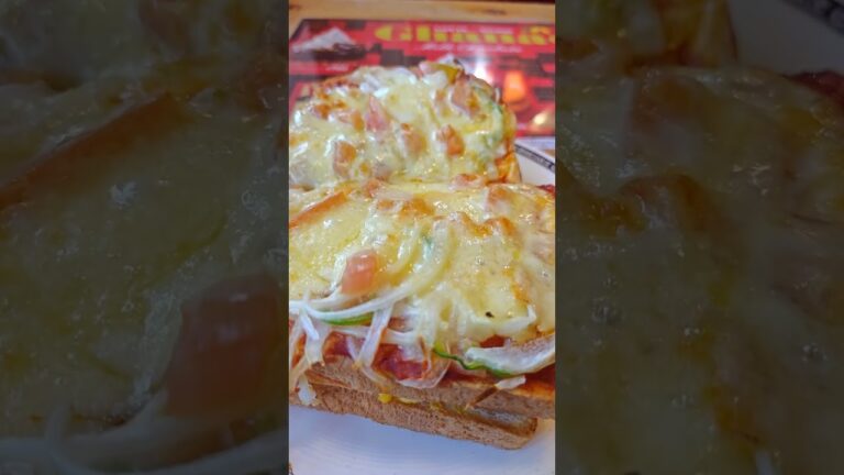 コメダのたっぷり卵のピザトースト🥪　#コメダ珈琲店